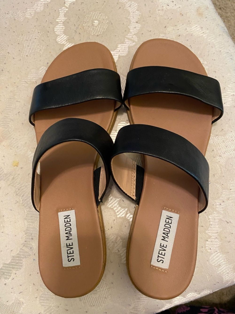 Steve Madden Black and Tan Double Strap Slide Sandals - Picture 1 of 4